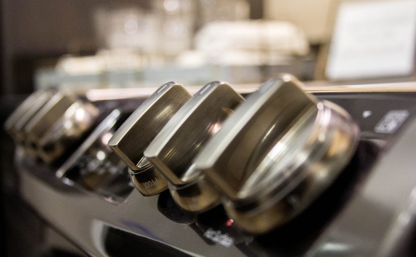 Lodówka nie chłodzi, a pralka ma wyciek – jak działać?